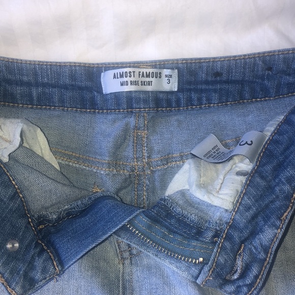 Jean skirt - Picture 3 of 3